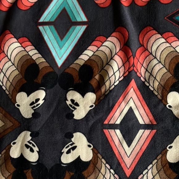 TC LLR LuLaRoe Disney leggings - Picture 2 of 3